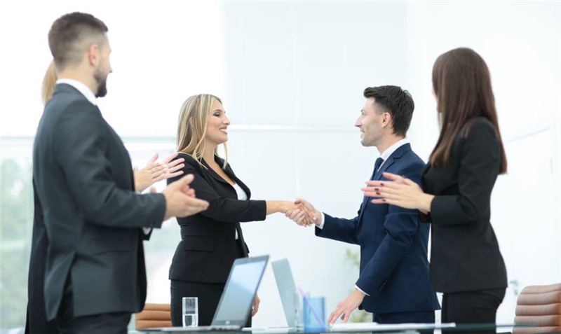 How to choose clothing suppliers (2)